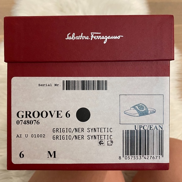 Salvadore Ferragamo Slides - Picture 5 of 5